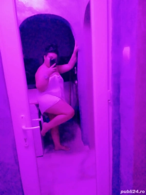 Samanta doar deplasari la tine sau hotel   