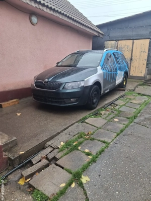 Skoda octavia 2016 14 benzina DSG avariata 