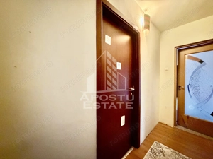 Apartament cu 3 camere,semidecomandat,centrala proprie ,zona Girocului - imagine 9