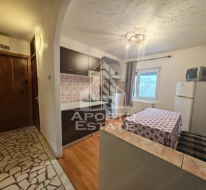 Apartament 2 camere, centrala proprie, etaj intermediar, zona Bucovina