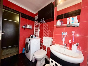 Apartament cu 3 camere,semidecomandat,centrala proprie ,zona Girocului - imagine 11