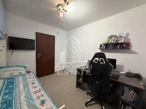 Apartament cu 3 camere,semidecomandat,centrala proprie ,zona Girocului - imagine 8