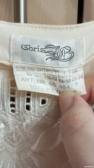 Bluză scurtă pentru femei.