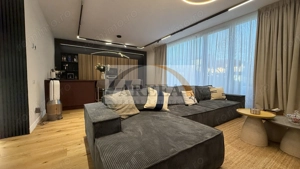 Vila 5 camere complex residential Tunari