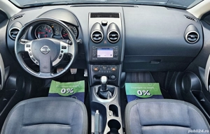 Nissan Qashqai 1.6 benzina (aspirat natural) - 117 c.p. - 2011 - panoramic + navy + camera - imagine 11
