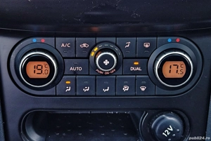 Nissan Qashqai 1.6 benzina (aspirat natural) - 117 c.p. - 2011 - panoramic + navy + camera - imagine 16