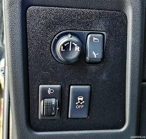 Nissan Qashqai 1.6 benzina (aspirat natural) - 117 c.p. - 2011 - panoramic + navy + camera - imagine 20