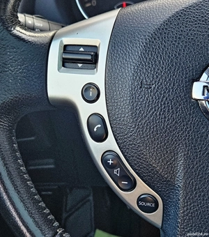 Nissan Qashqai 1.6 benzina (aspirat natural) - 117 c.p. - 2011 - panoramic + navy + camera - imagine 18