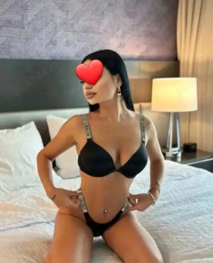 Sunt noua la tine în oraș 