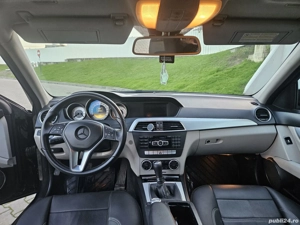 Proprietara, vand mercedes c200 - imagine 4