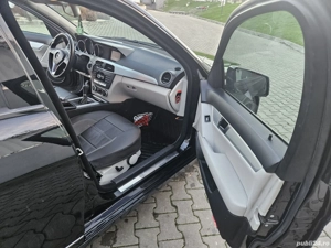 Proprietara, vand mercedes c200 - imagine 5