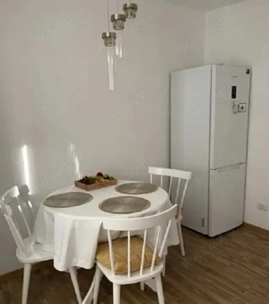 Apartament decomandat cu 2 camere CHIRIE de la persoana fizica