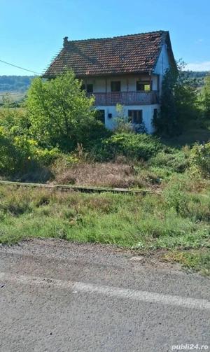 Casa Ciochiuta Cu teren - imagine 2