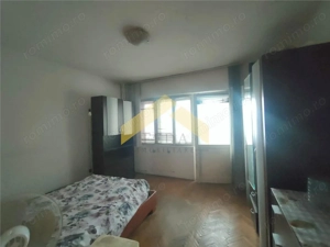 Apartament 3 camere de vanzare zona Intim - imagine 3
