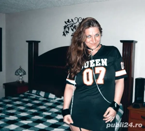 New bruneta cu forme rubisiene poze recente MILF matura dețin jucării 