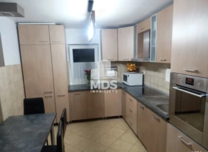 Decomandat, etaj 1 cu 2 bai si 2 balcoane