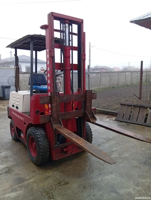 vând stivuitor UMT  - imagine 3