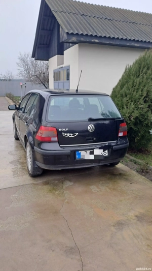 Se vinde  vw  golf 