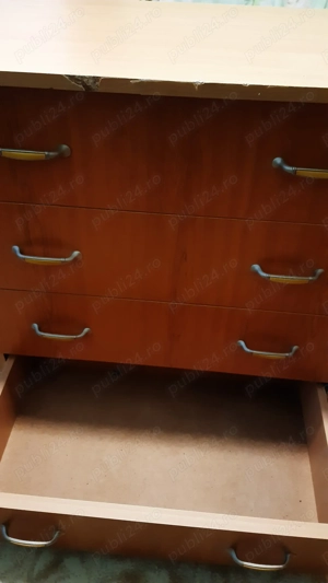 Vând comodă cu 4 sertare