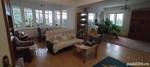 Vand apartament extra spatios, cu garaj