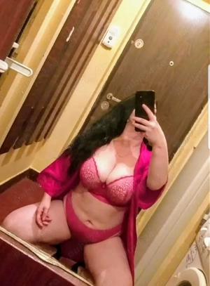 Noua la voi în oras ultima zi!!!!Milf simpatica cu ochii albastrii și voluptoasa...va pup