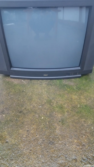 vând televizor este stare foarte buna funcționare 