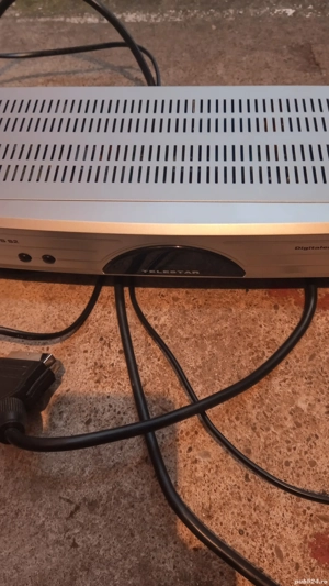 vând decor este stare foarte buna funcționare 