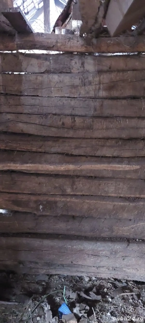 Pivnița tradiționala veche de peste 100 ani - imagine 4