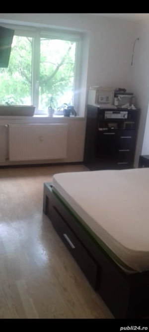 Particular vând 3 camere 