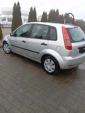 Ford fiesta 2004 impecabil 