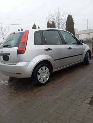 Ford fiesta 2004 Proprietar  - imagine 7