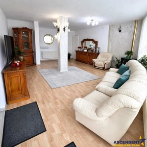 Casa in apreciabil potential,cu terase, curte,gradina echipata,2 pivnite,Str. Rodnei,Central,Targu M - imagine 12