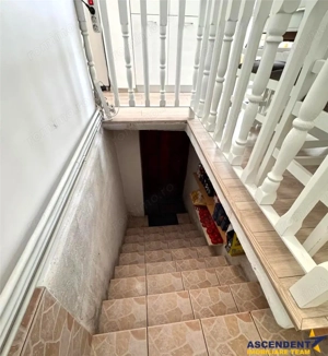 Casa in apreciabil potential,cu terase, curte,gradina echipata,2 pivnite,Str. Rodnei,Central,Targu M - imagine 15