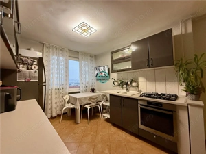 Vanzare - Apartament cu 2 camere - Cornisa