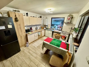 Casa De vânzare  - imagine 5