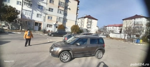 Skoda Yeti 4x4,2.0 tdi Adventure - imagine 2