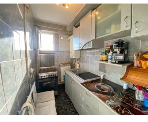 Vand apartament 2 camere langa Bdul Mamaia - imagine 3