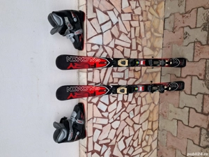 Vând schi și clăpari pentru copii