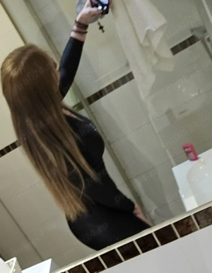 Doamna cu forme show web 