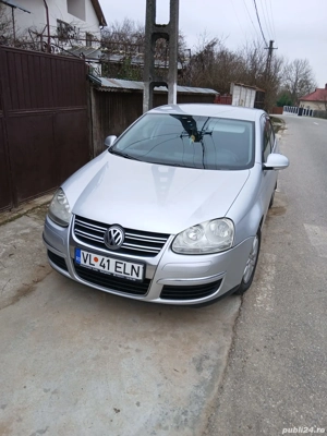 Vând Volkswagen Jetta 