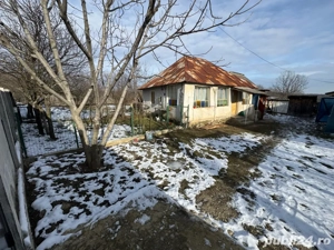 Vand 2 case batranesti cu teren de 5000 mp+ anexe - imagine 5