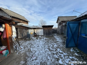 Vand 2 case batranesti cu teren de 5000 mp+ anexe - imagine 4