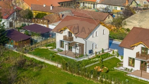 CASE NOI ÎN ARHITECTURĂ ALPINO-MODERNĂ CU ALEE PRIVATA | CRISTIAN - imagine 6