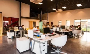 Personal de documentare și arhivare