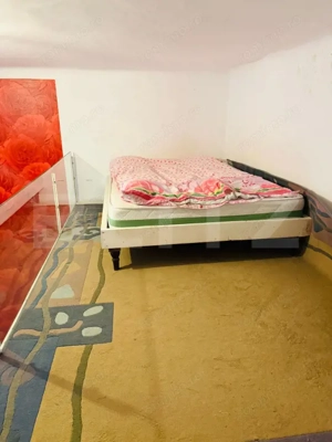  Garsonieră spațioasă, tip duplex, în centrul istoric al Brașovului  - imagine 4