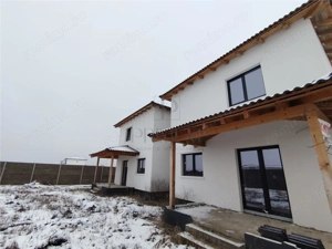 Duplex despartit prin camera tehnica - langa asfalt - compartimentare excelenta - dormitor la parter - imagine 3
