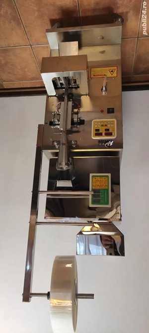 Mașina automata de cântărit și impachetat produse granulare + 225 kg folie plastic