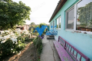 Vând casă bătrânească  - imagine 7