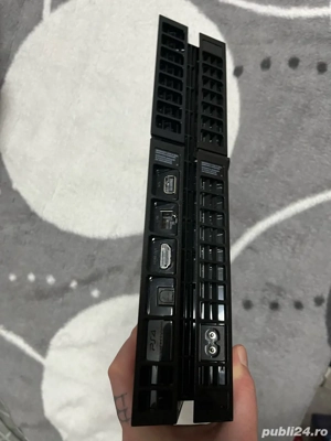 Ps4 cu o manetă 