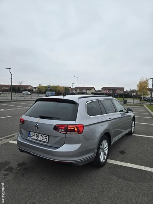 Volkswagen Passat 2020 - imagine 10
